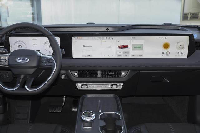 福特又出奇招!新蒙迪欧搭载沃德十佳20T发动机又猛又好开爽(图3) 福特又出奇招!新蒙迪欧搭载沃德十佳20T发动机又猛又好开爽(图3)