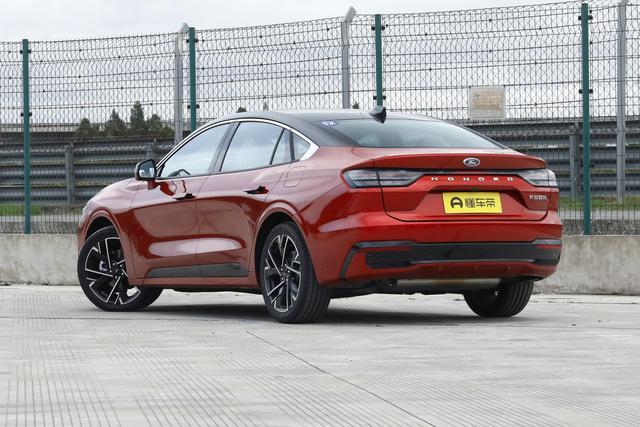 福特又出奇招!新蒙迪欧搭载沃德十佳20T发动机又猛又好开爽(图12) 福特又出奇招!新蒙迪欧搭载沃德十佳20T发动机又猛又好开爽(图12)