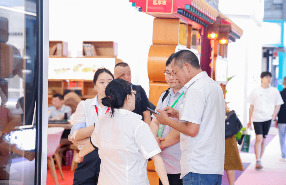 年广州帐篷、睡袋、防潮垫展览会瓦力棋牌游戏露营神器-2026(图3) 年广州帐篷、睡袋、防潮垫展览会瓦力棋牌游戏露营神器-2026(图3)